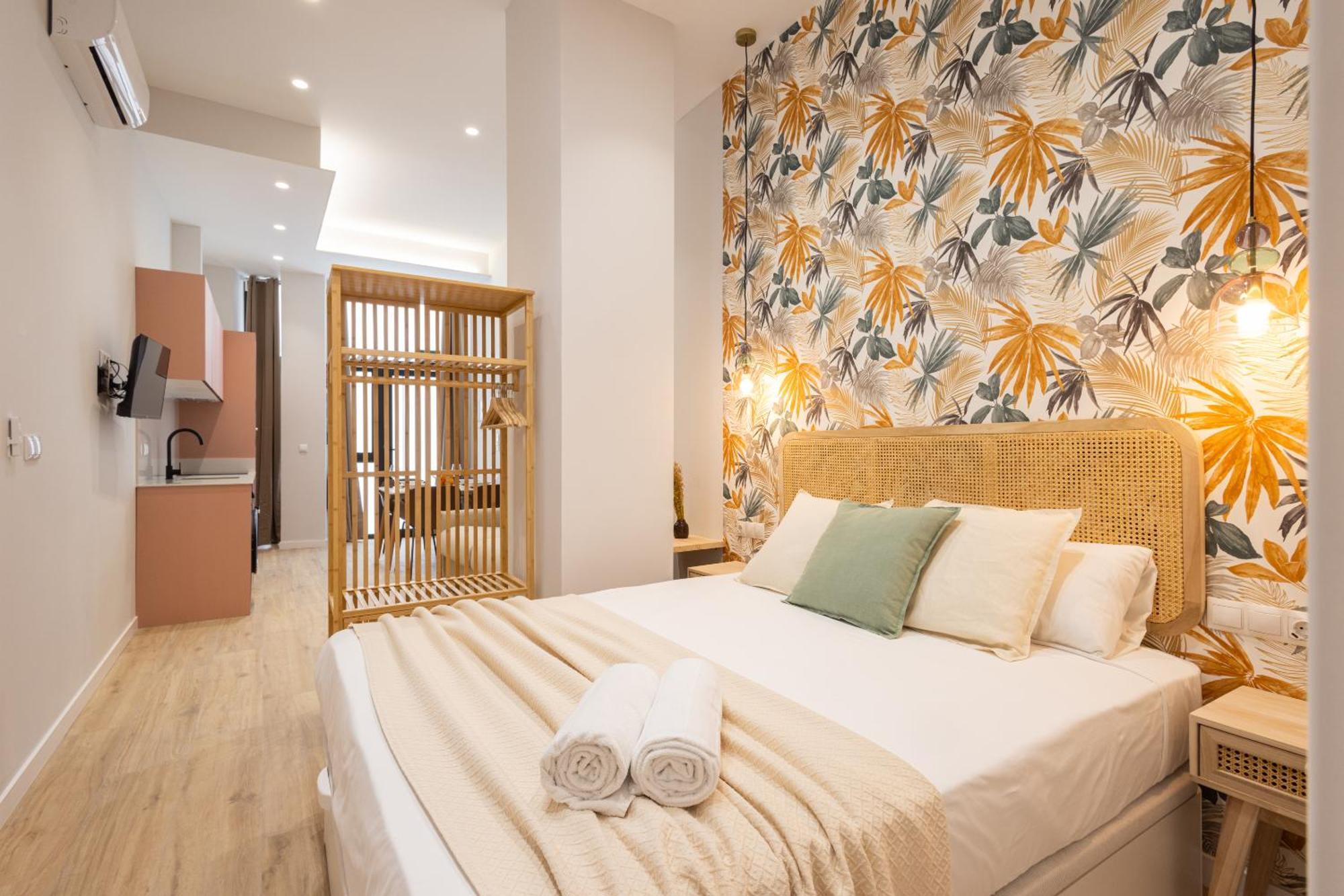 Florit Flats - The Trafalgar Apartments III Валенсия Екстериор снимка