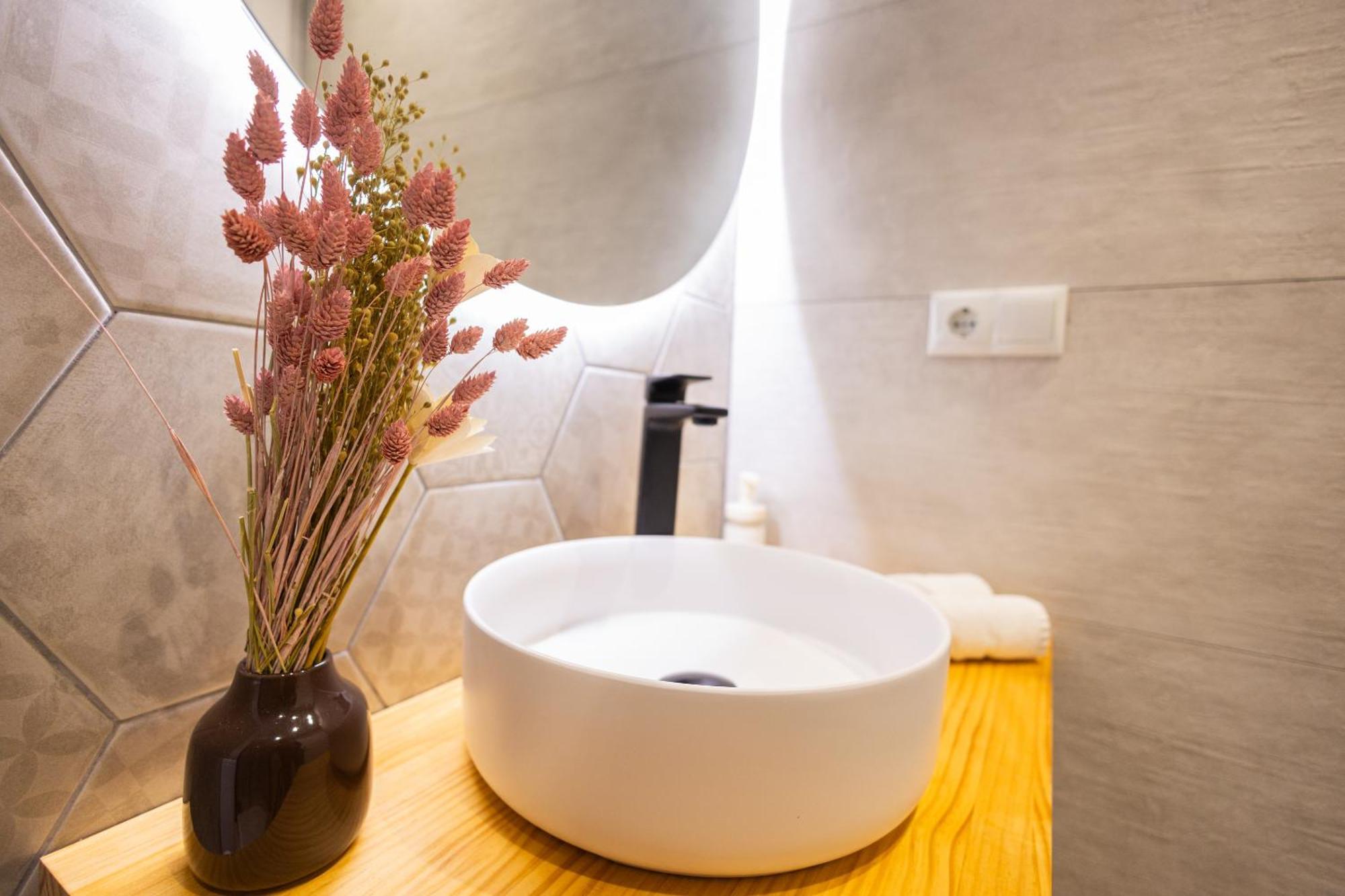 Florit Flats - The Trafalgar Apartments III Валенсия Екстериор снимка