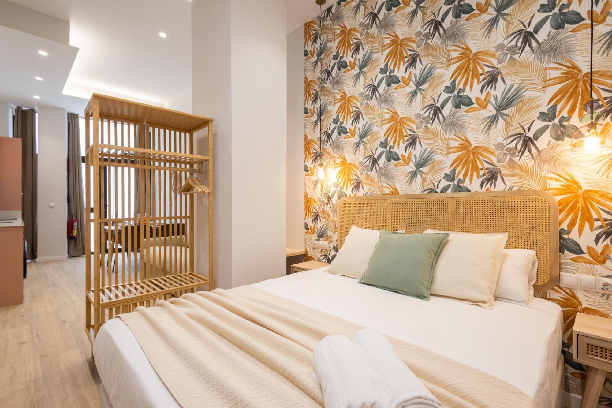 Florit Flats - The Trafalgar Apartments III Валенсия Екстериор снимка