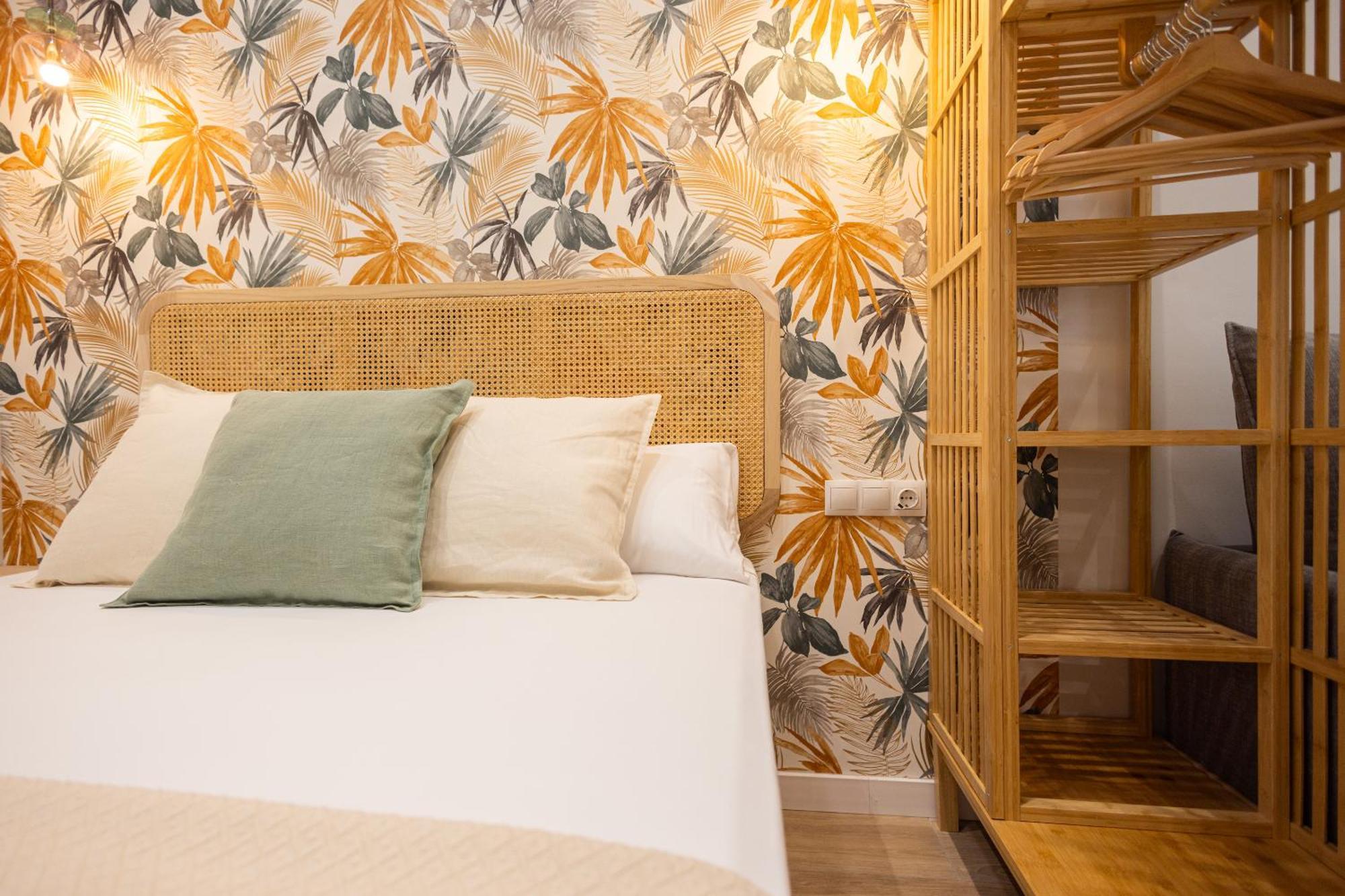 Florit Flats - The Trafalgar Apartments III Валенсия Екстериор снимка